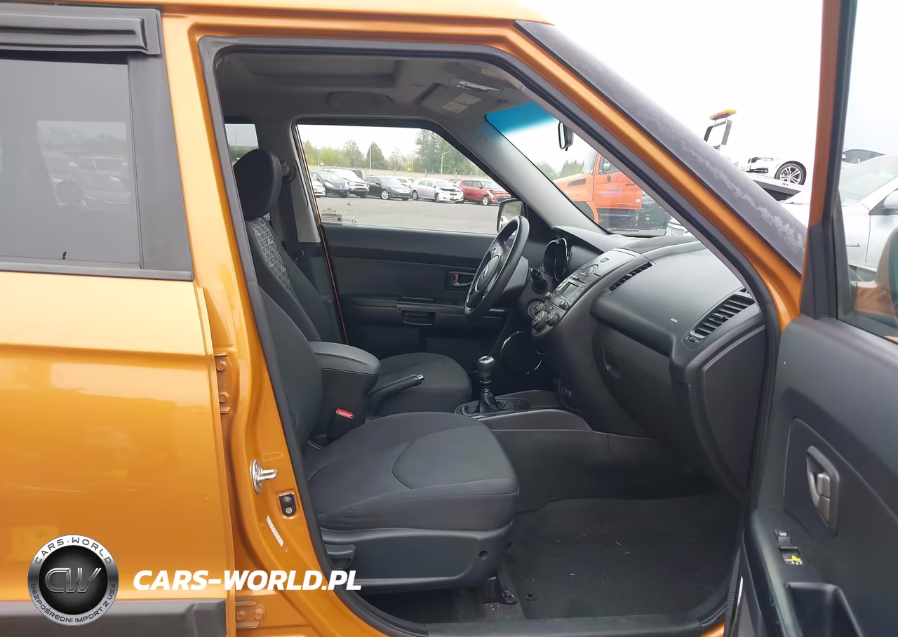 2010 Kia Soul + VIN:KNDJT2A22A7102044 - 5