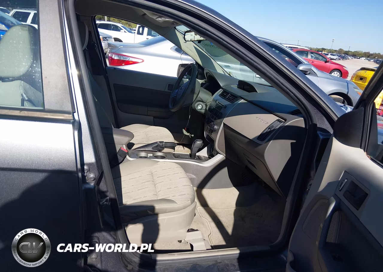 2011 Ford Focus Se VIN:1FAHP3FN6BW133855 - 5
