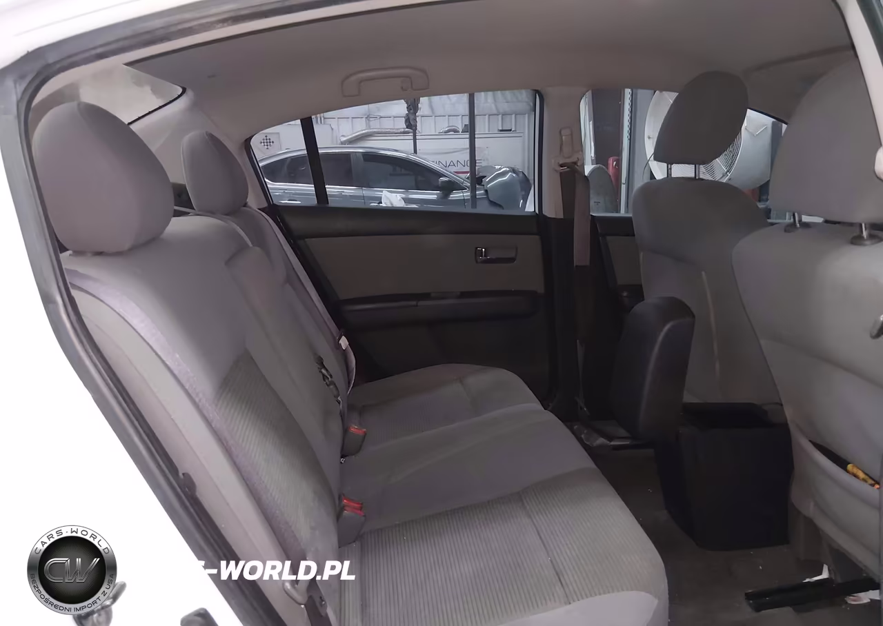 2011 Nissan Sentra 2.0S VIN:3N1AB6AP6BL712731 - 8