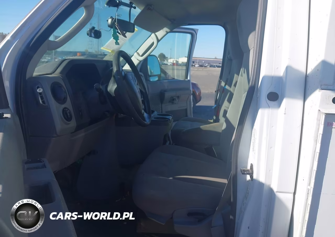 2019 Ford E-350 Cutaway VIN:1FDWE3F61KDC33644 - 6