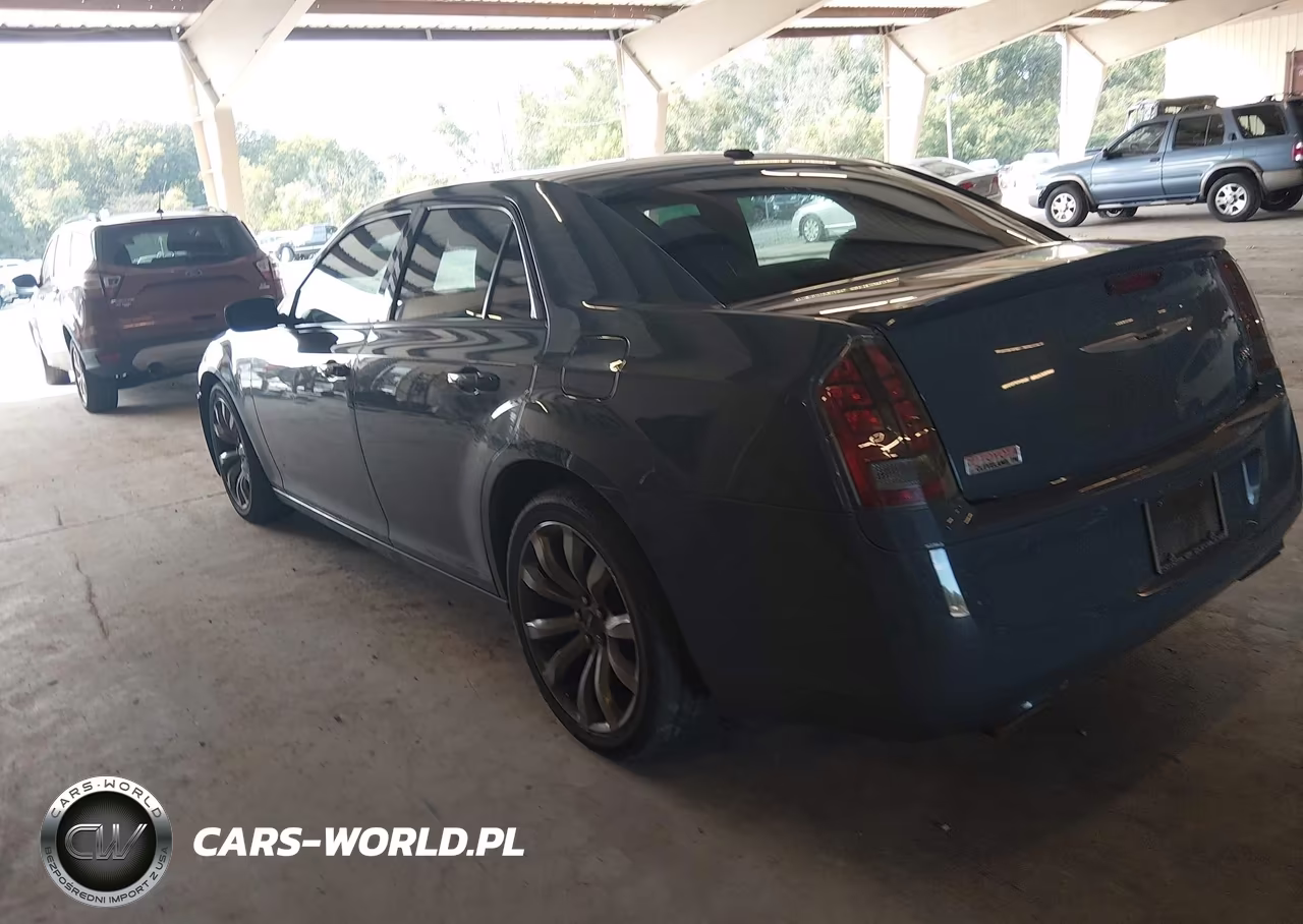2014 Chrysler 300 300S VIN:2C3CCABG0EH355195 - 3