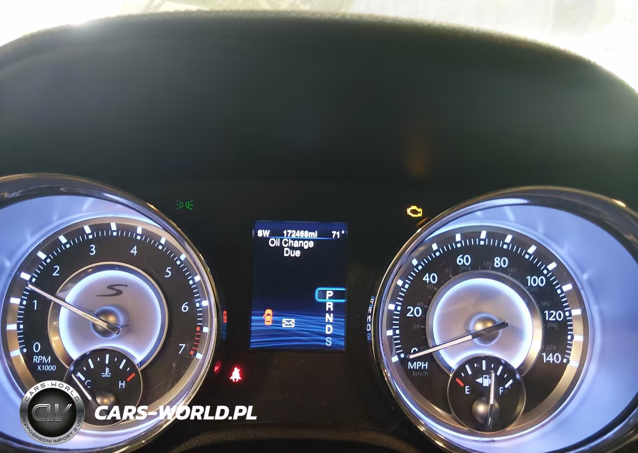 2014 Chrysler 300 300S VIN:2C3CCABG0EH355195 - 7