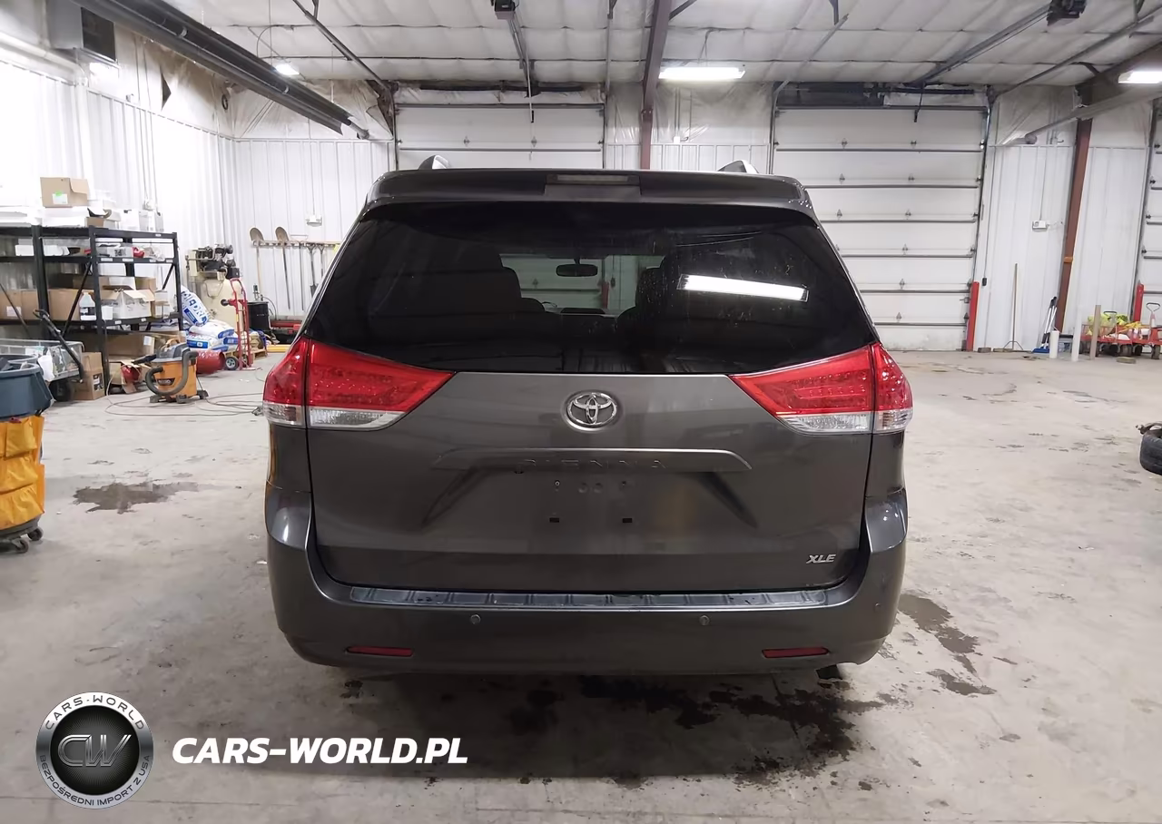 2013 Toyota Sienna Xle V6 8 Passenger VIN:5TDYK3DCXDS334073 - 16