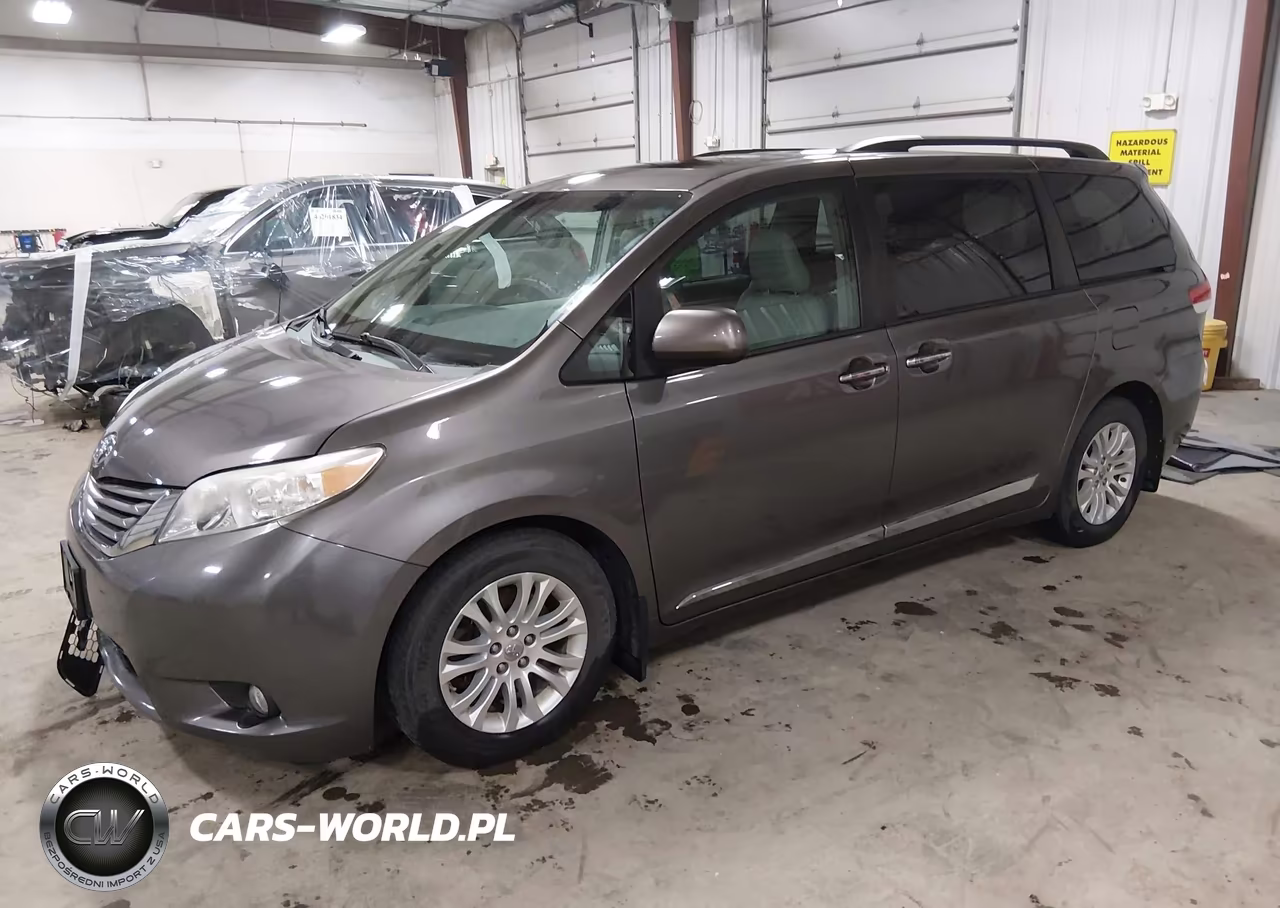2013 Toyota Sienna Xle V6 8 Passenger VIN:5TDYK3DCXDS334073 - 2