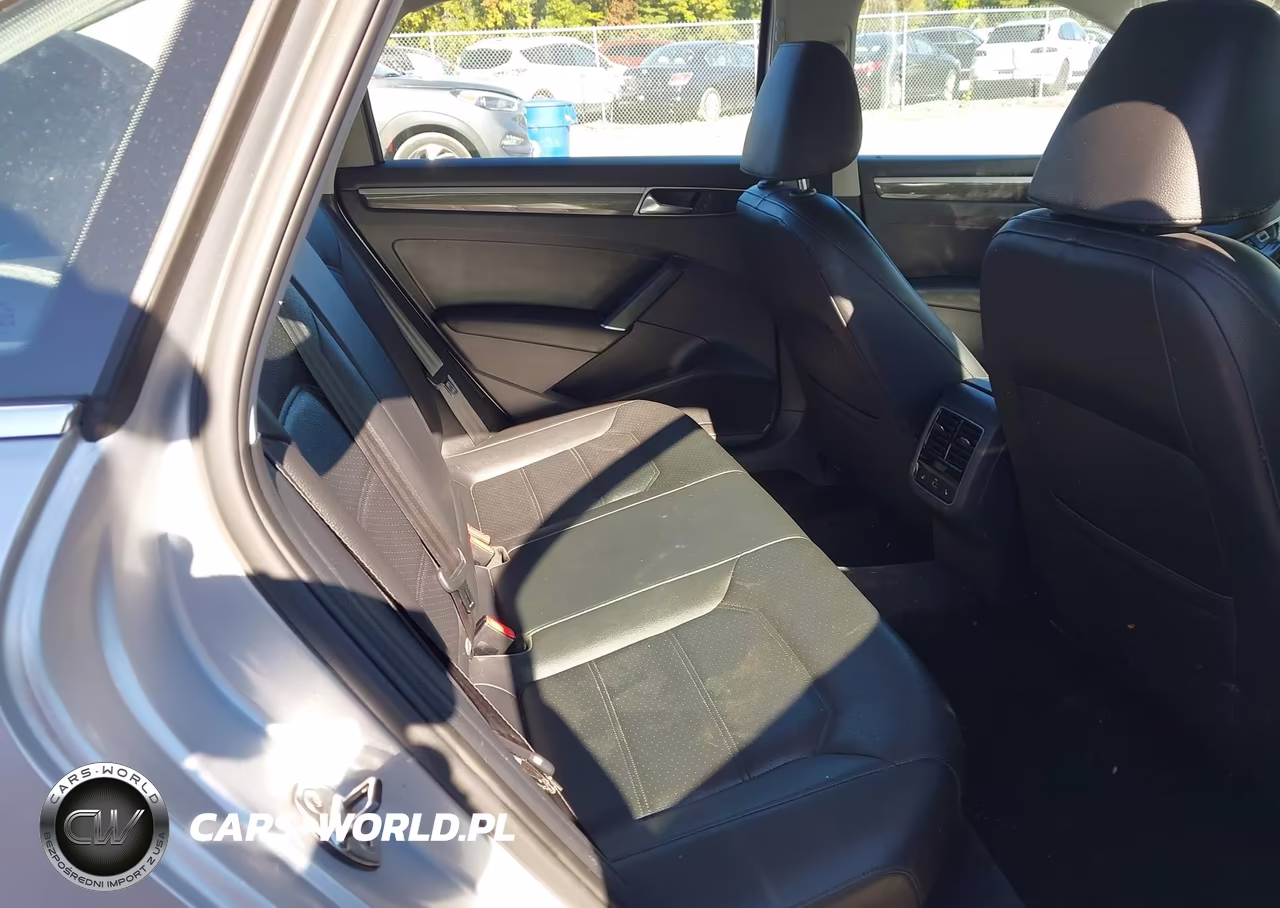2017 Volkswagen Passat 1.8T Se VIN:1VWGT7A3XHC031299 - 8