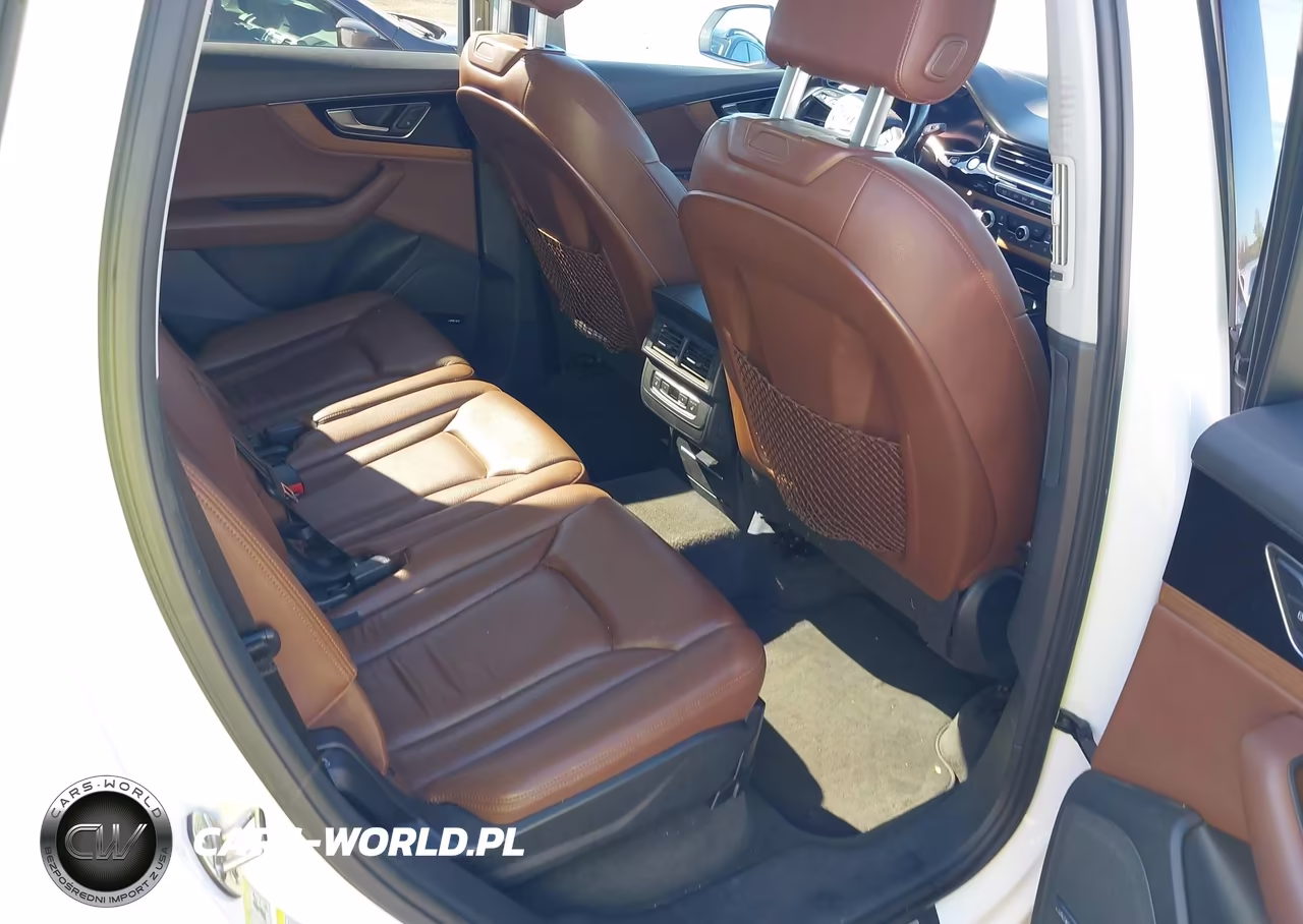 2017 Audi Q7 3.0T Premium VIN:WA1LAAF72HD015585 - 8
