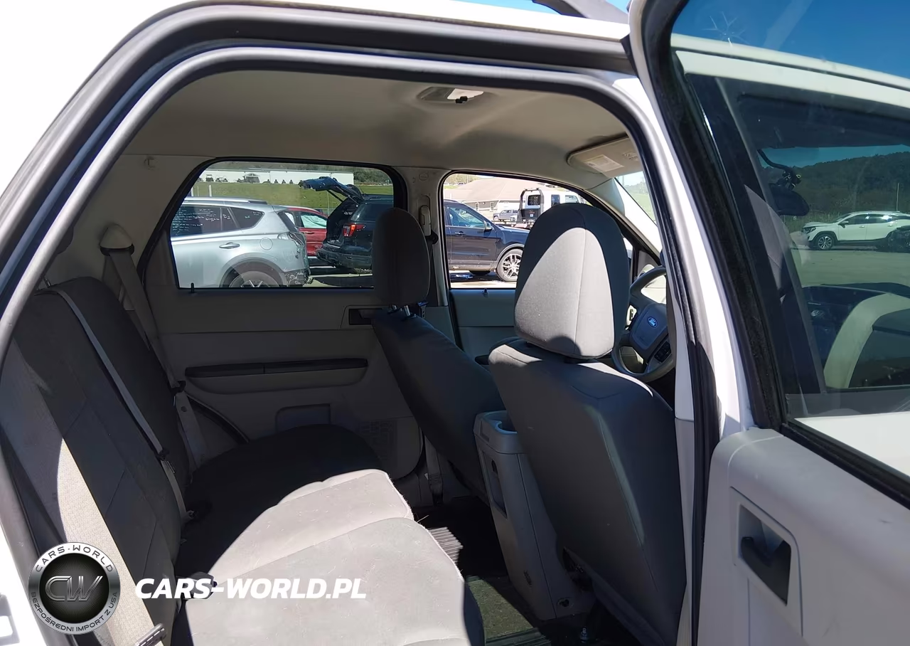 2012 Ford Escape Xls VIN:1FMCU9C75CKA34096 - 8