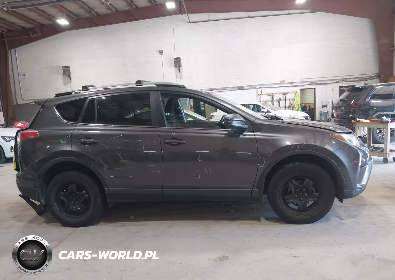 2017 Toyota Rav4 Le VIN:JTMBFREV6HJ700367 - 13