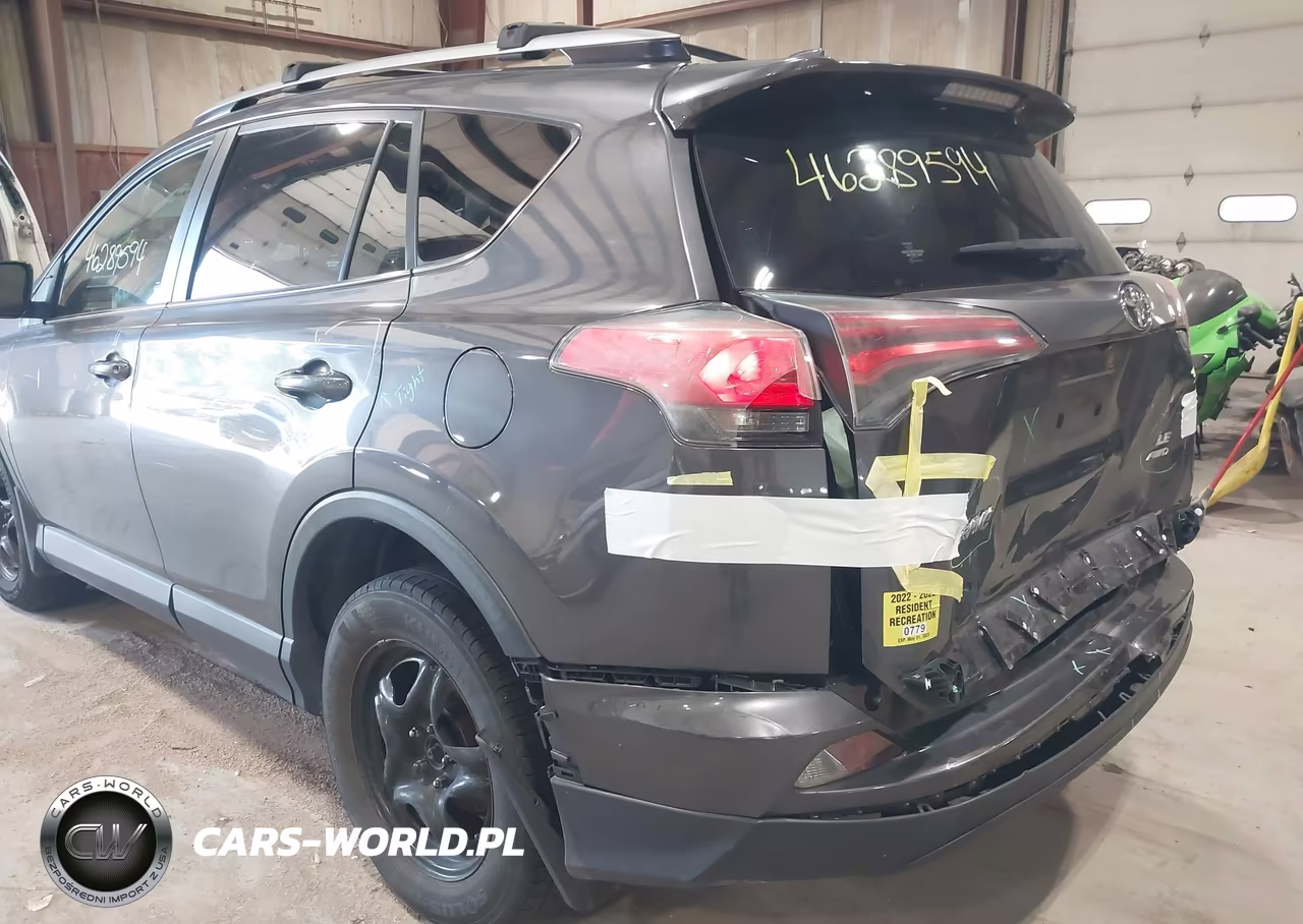 2017 Toyota Rav4 Le VIN:JTMBFREV6HJ700367 - 18
