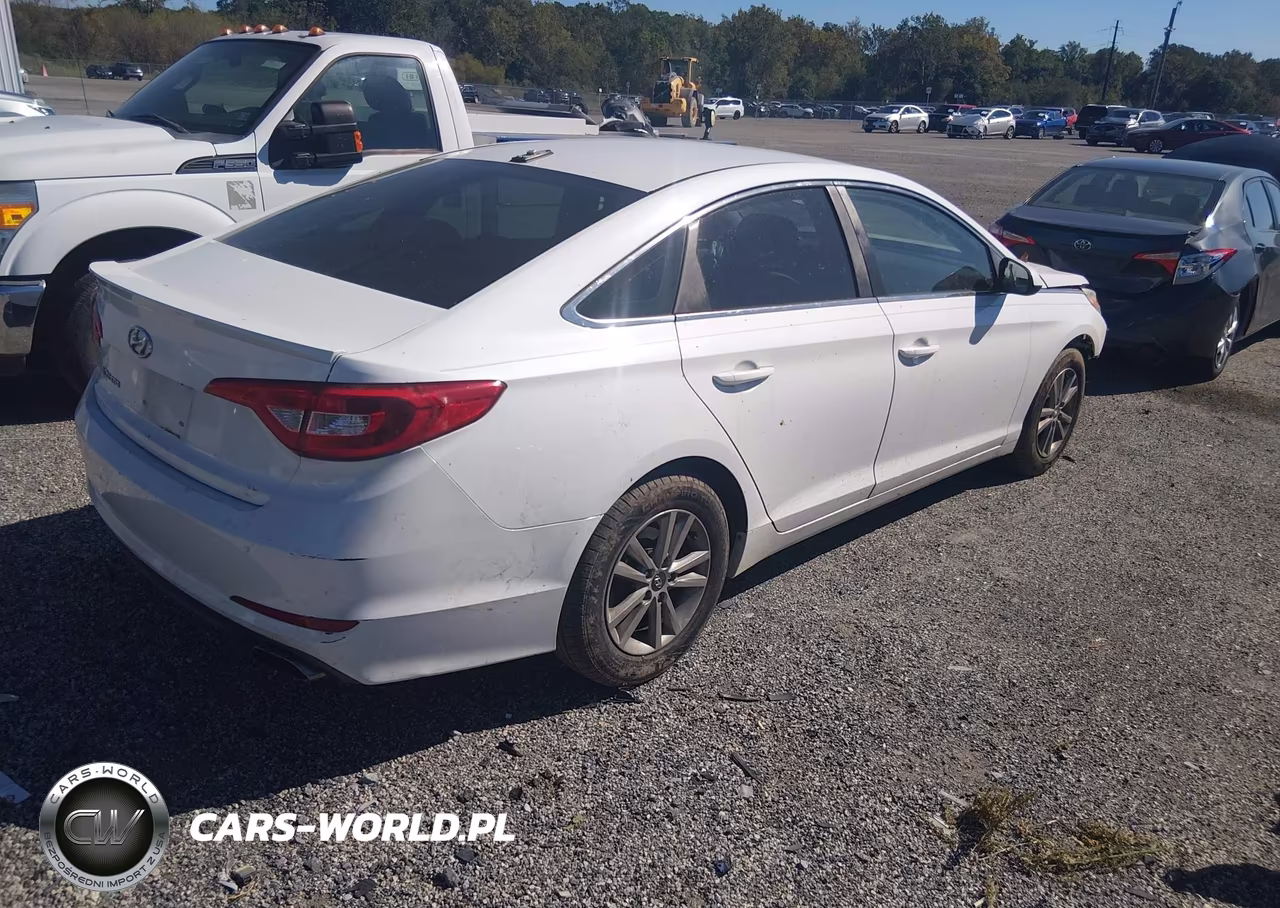 2015 Hyundai Sonata Se VIN:5NPE24AF2FH172729 - 4