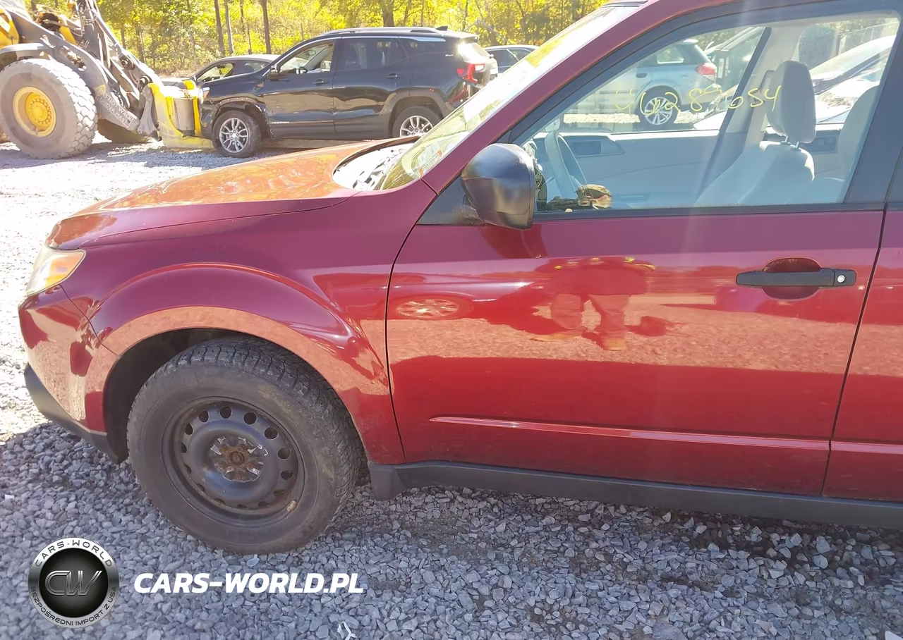 2011 Subaru Forester 2.5X VIN:JF2SHABC6BG758743 - 6