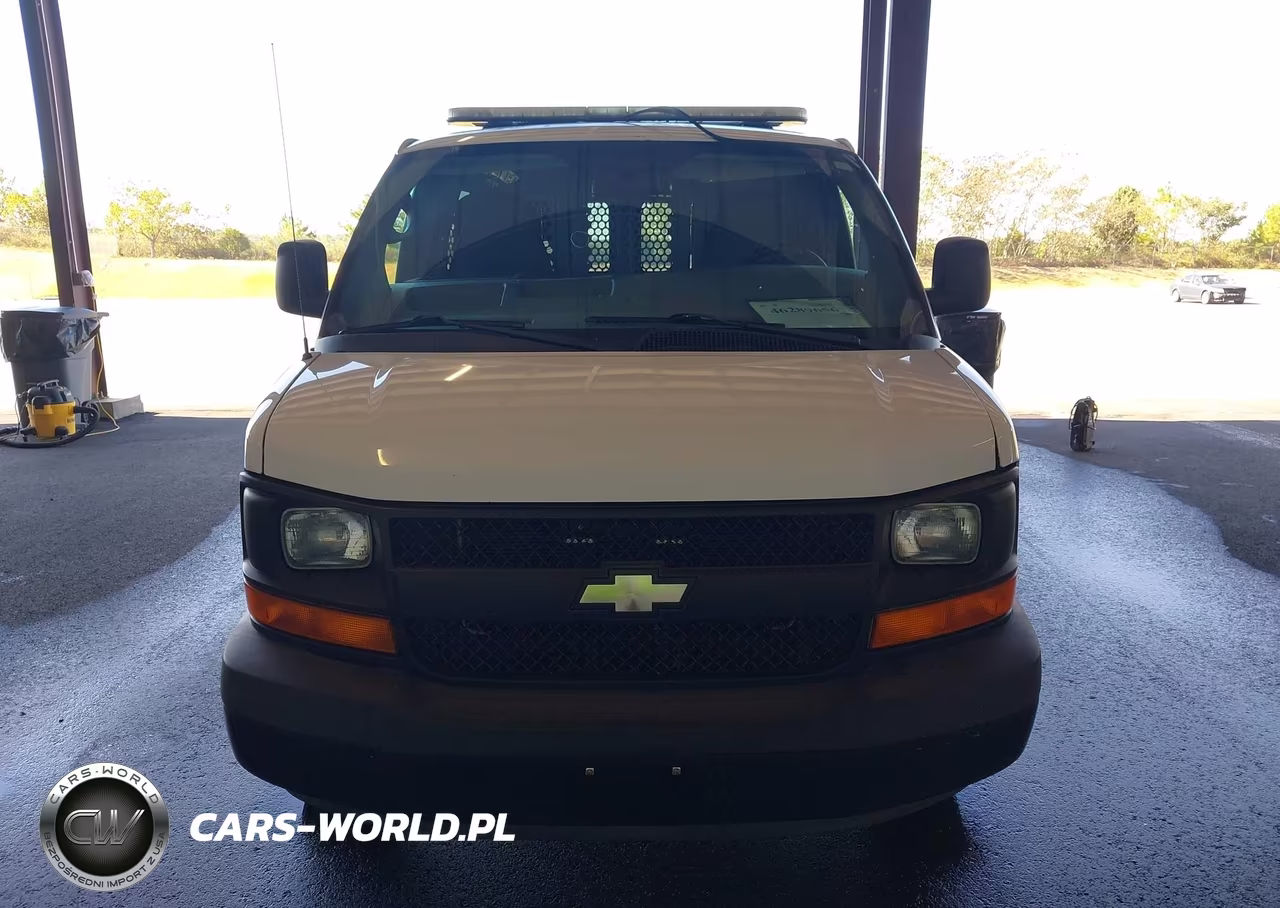 2014 Chevrolet Express 2500 Diesel VIN:1GCWGFFL9E1189551 - 17