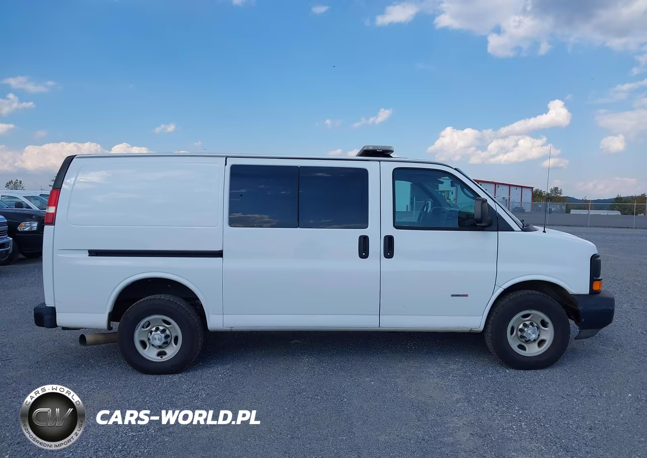 2014 Chevrolet Express 2500 Diesel VIN:1GCWGFFL9E1189551 - 18