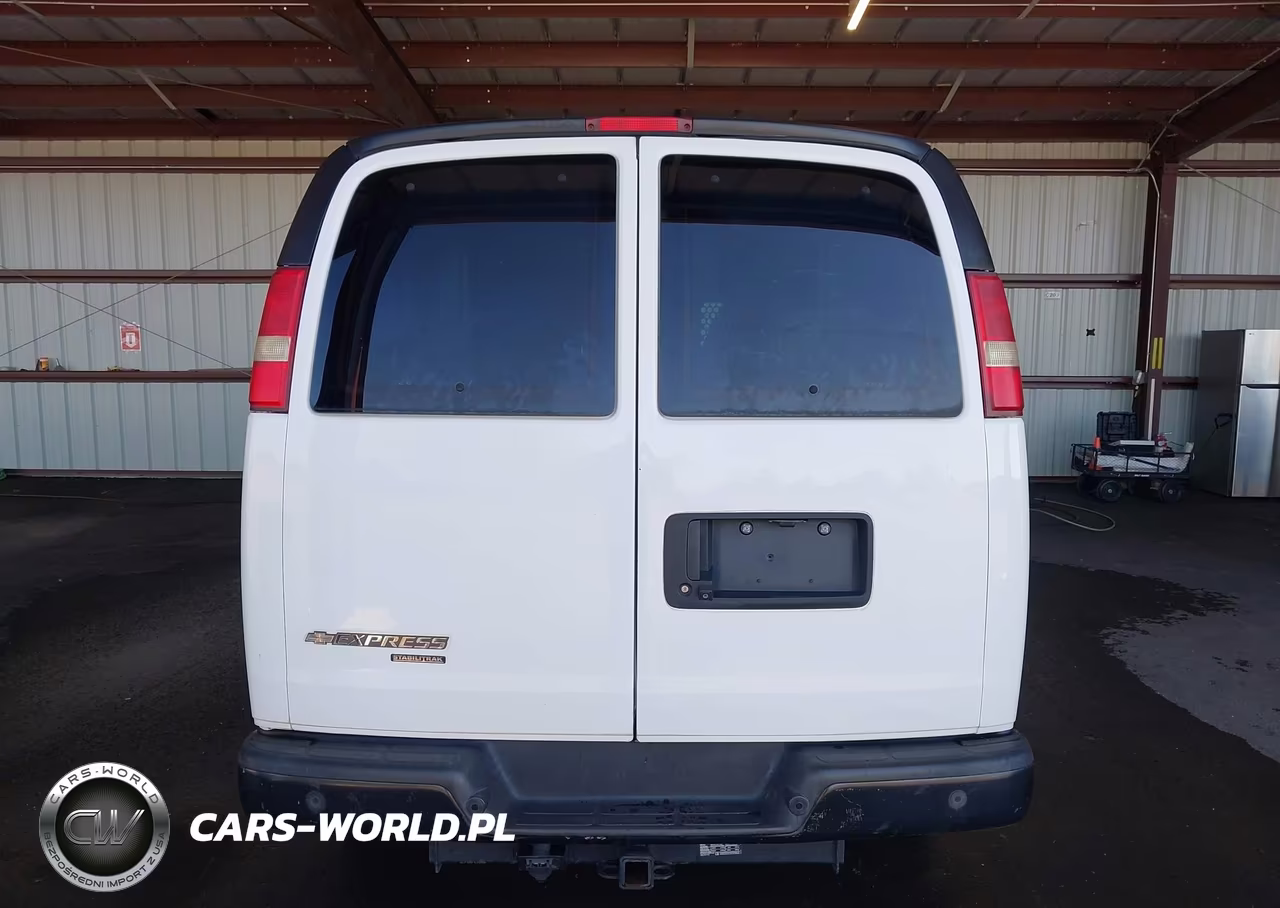 2014 Chevrolet Express 2500 Diesel VIN:1GCWGFFL9E1189551 - 21