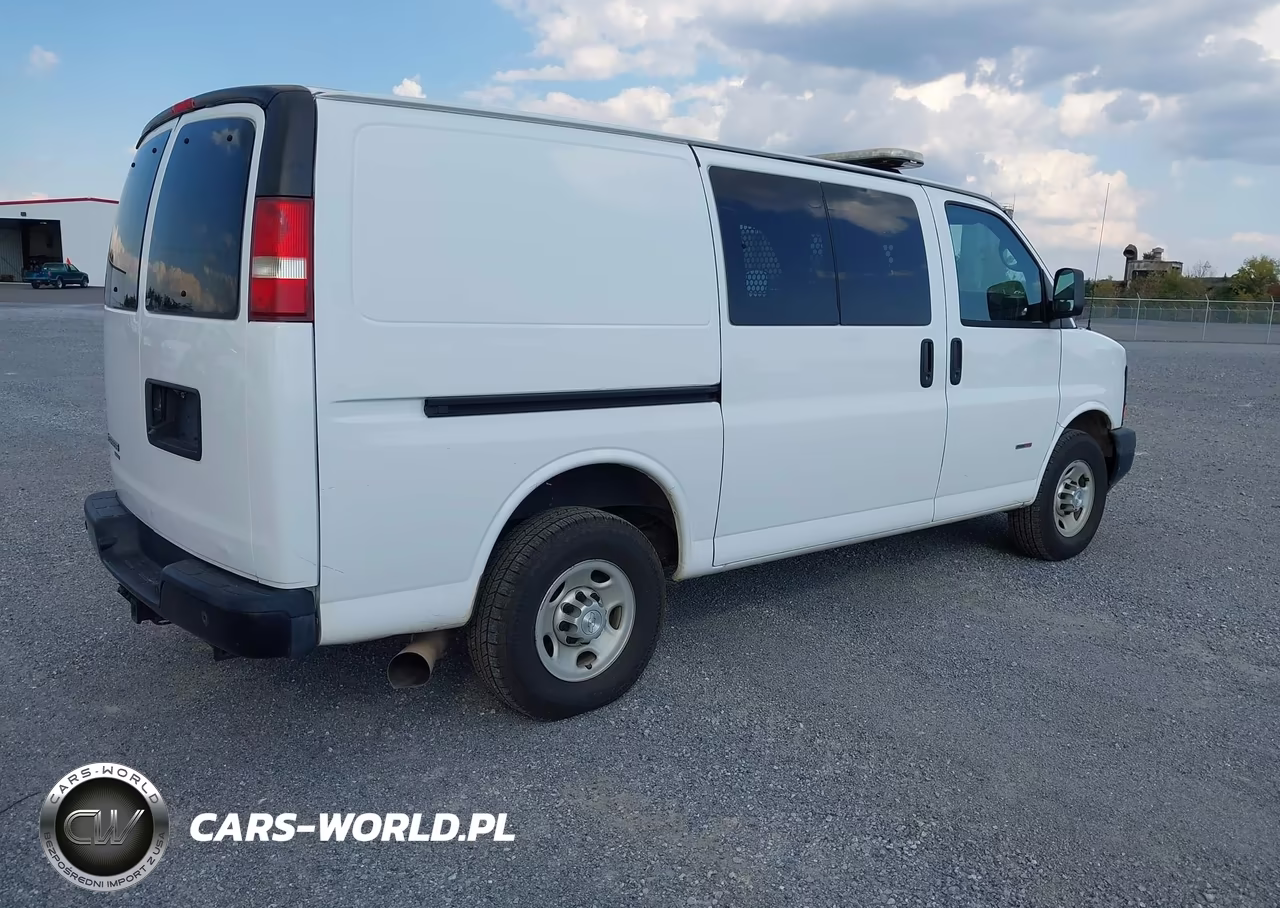2014 Chevrolet Express 2500 Diesel VIN:1GCWGFFL9E1189551 - 4