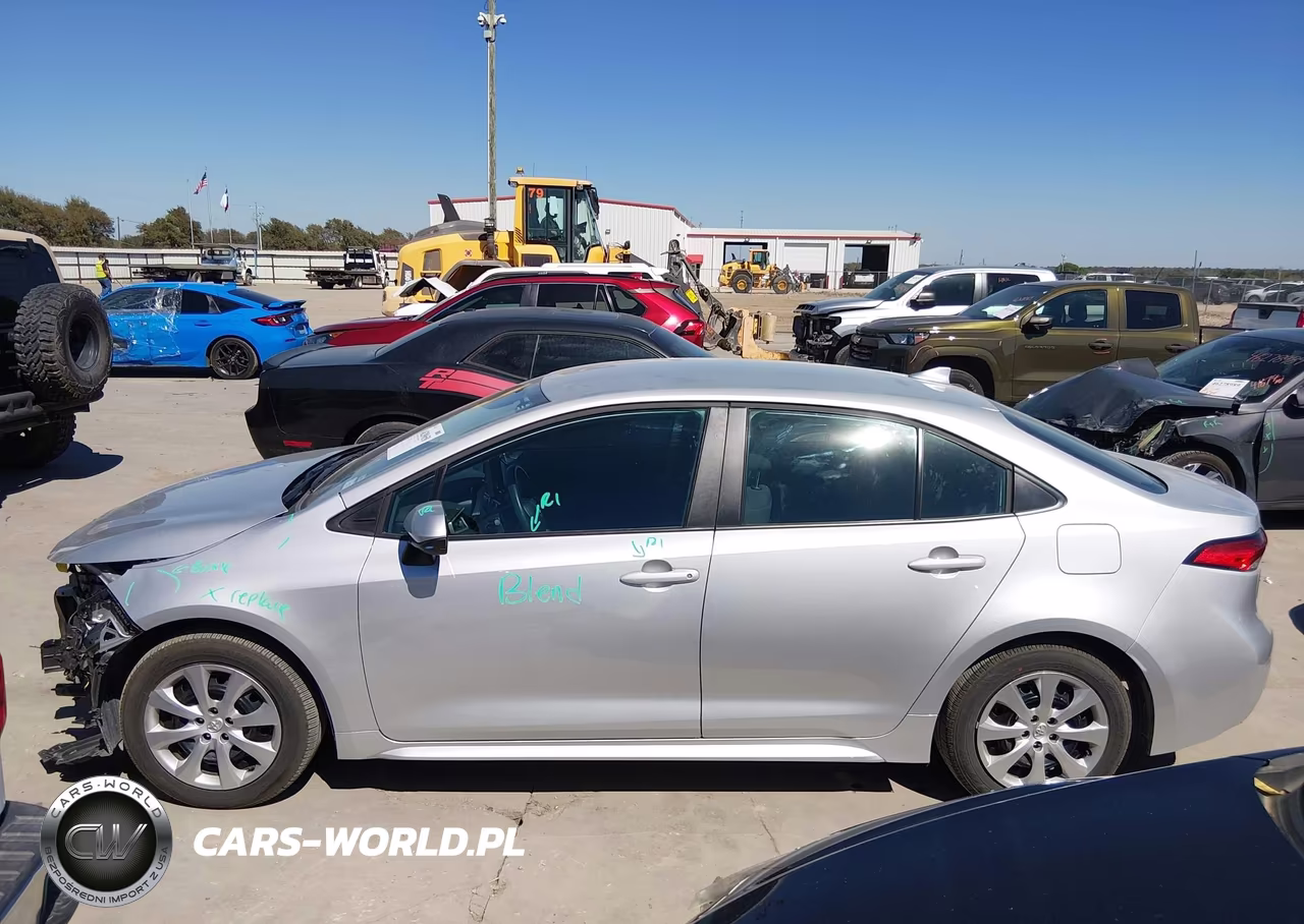 2026 Toyota Corolla Le VIN:5YFB4MDE4TP401667 - 14