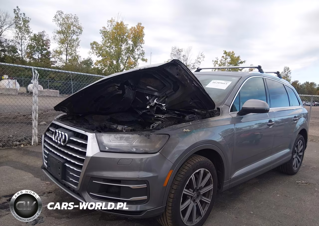 2017 Audi Q7 3.0T Premium VIN:WA1LAAF70HD011907 - 6