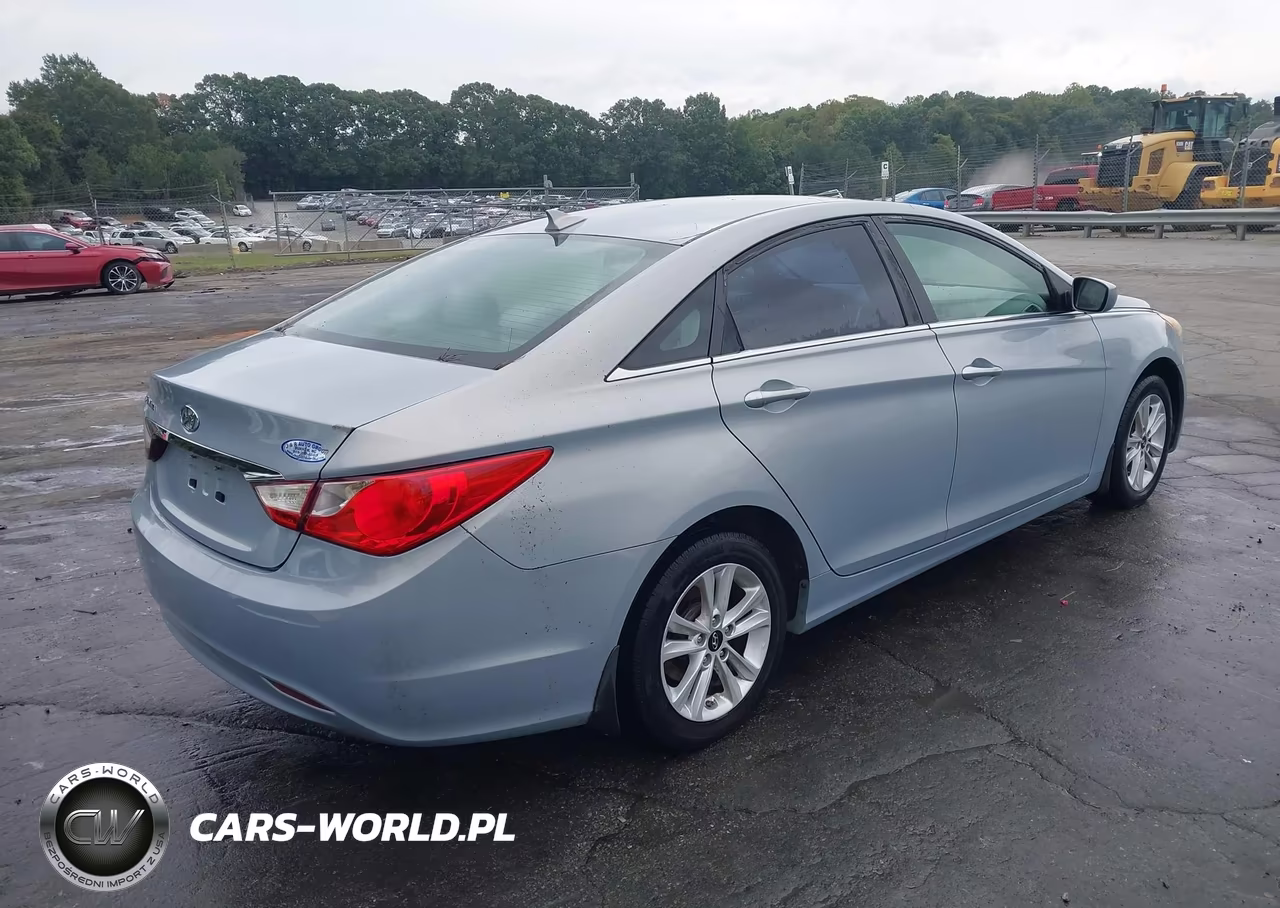 2012 Hyundai Sonata Gls VIN:5NPEB4AC4CH447566 - 4