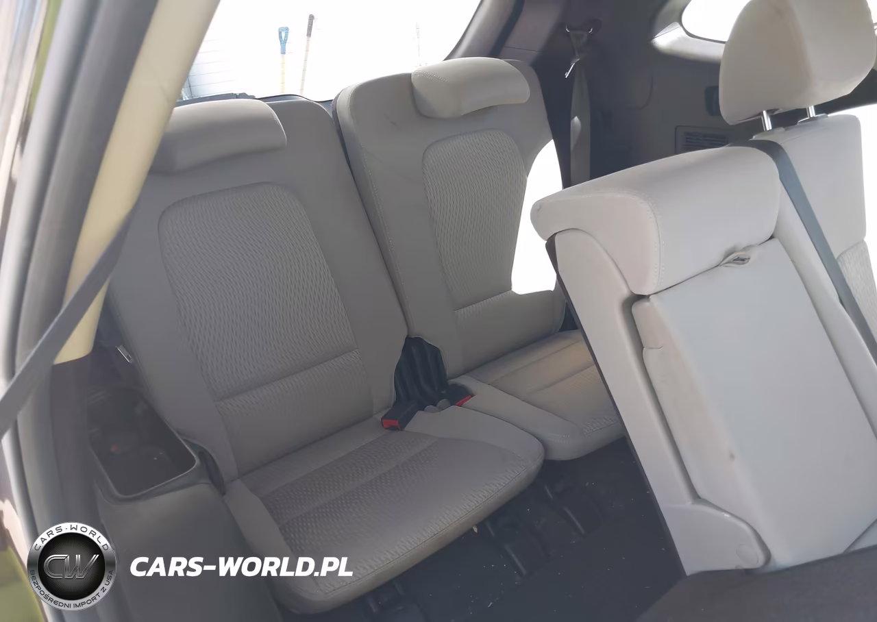 2017 Hyundai Santa Fe Se VIN:KM8SMDHF2HU225453 - 8