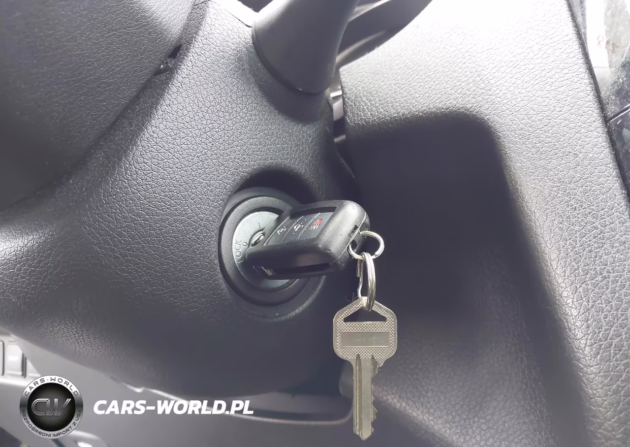 2018 Nissan Rogue S VIN:5N1AT2MT6JC815276 - 11
