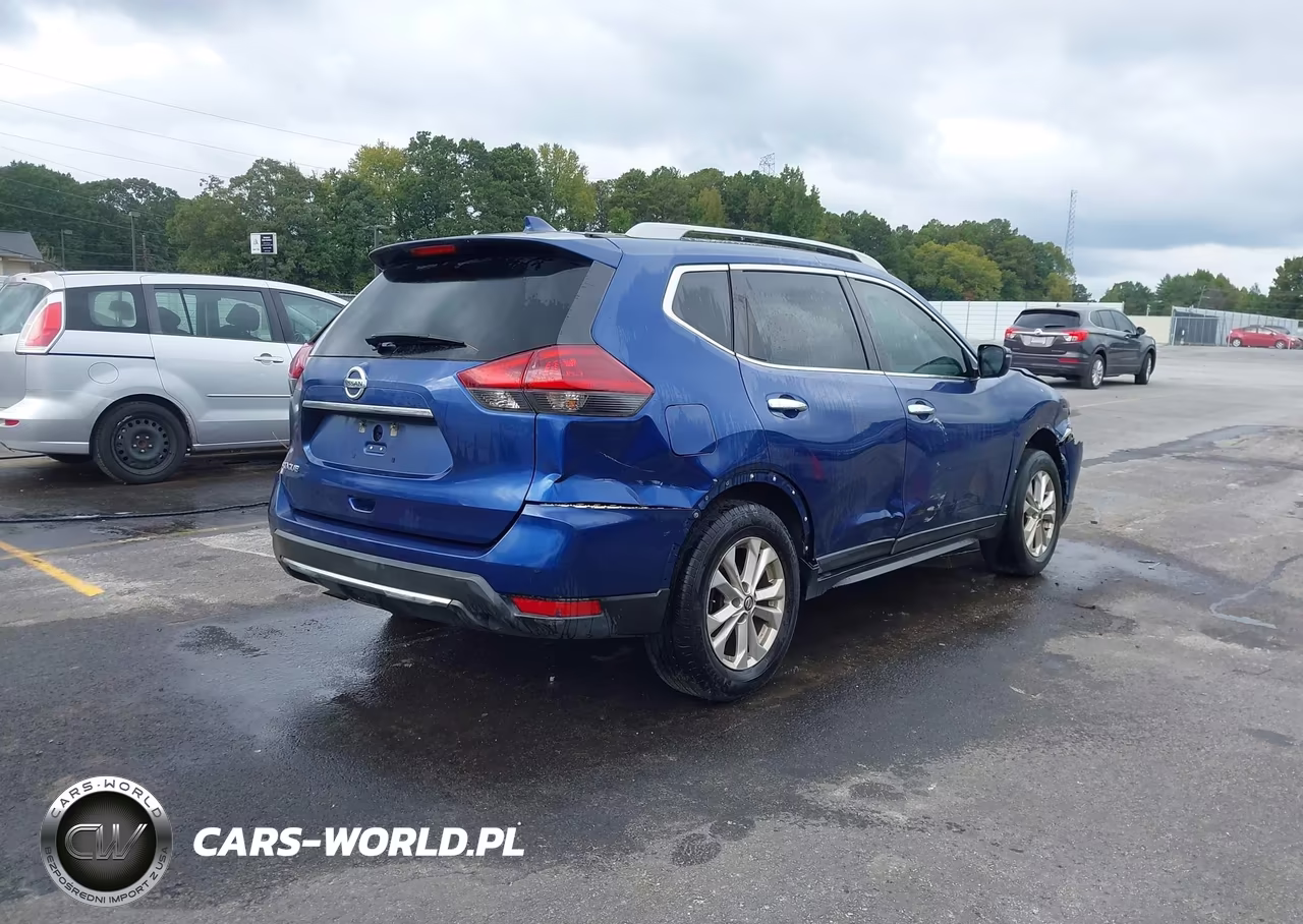 2018 Nissan Rogue S VIN:5N1AT2MT6JC815276 - 4