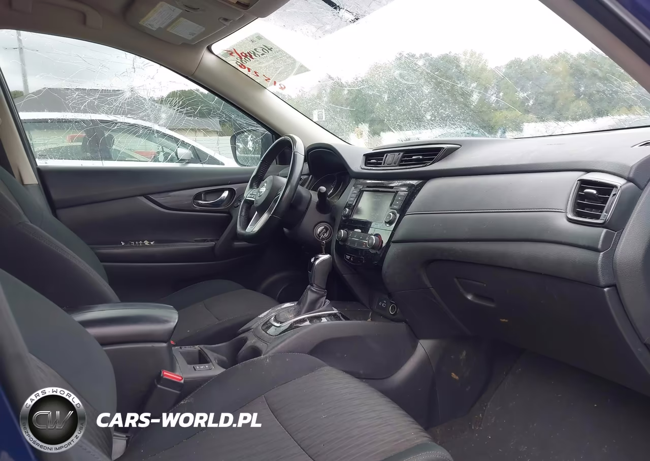 2018 Nissan Rogue S VIN:5N1AT2MT6JC815276 - 5