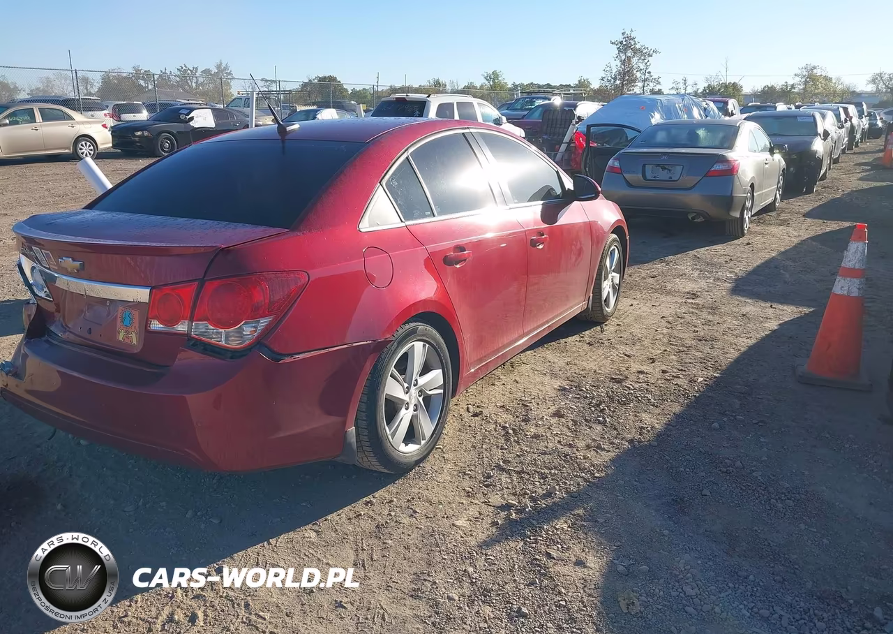 2014 Chevrolet Cruze Diesel VIN:1G1P75SZ9E7258110 - 4