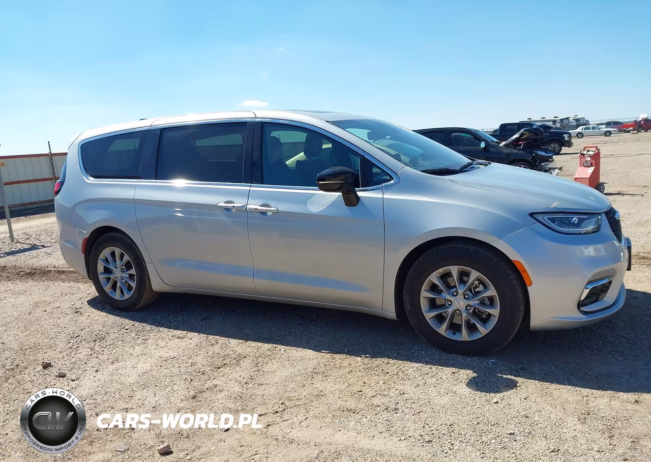 2026 Chrysler Pacifica Limited VIN:2C4RC1GG6TR206019 - 13