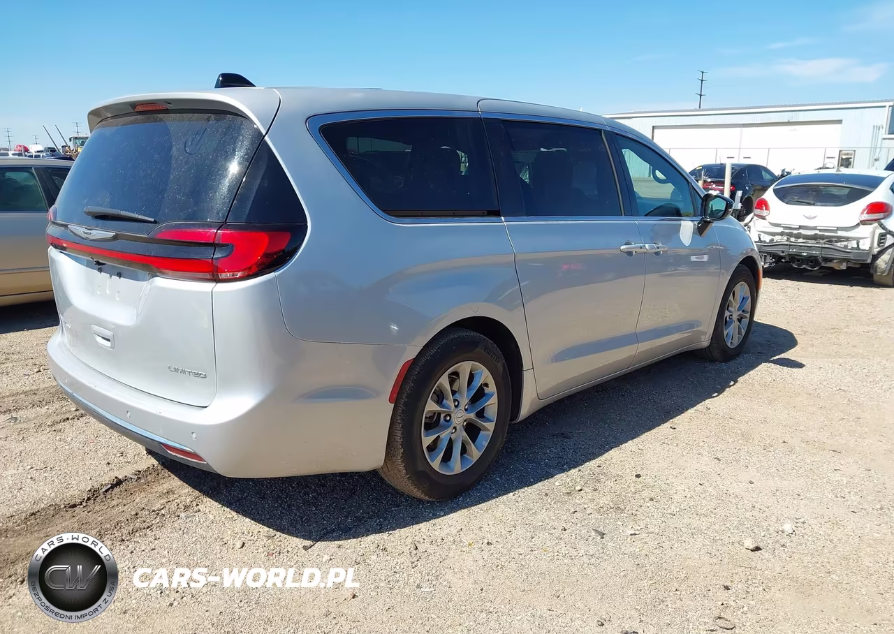 2026 Chrysler Pacifica Limited VIN:2C4RC1GG6TR206019 - 4