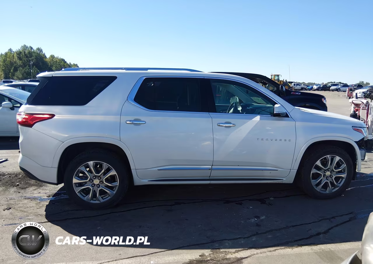 2019 Chevrolet Traverse Premier VIN:1GNERKKW7KJ304245 - 13