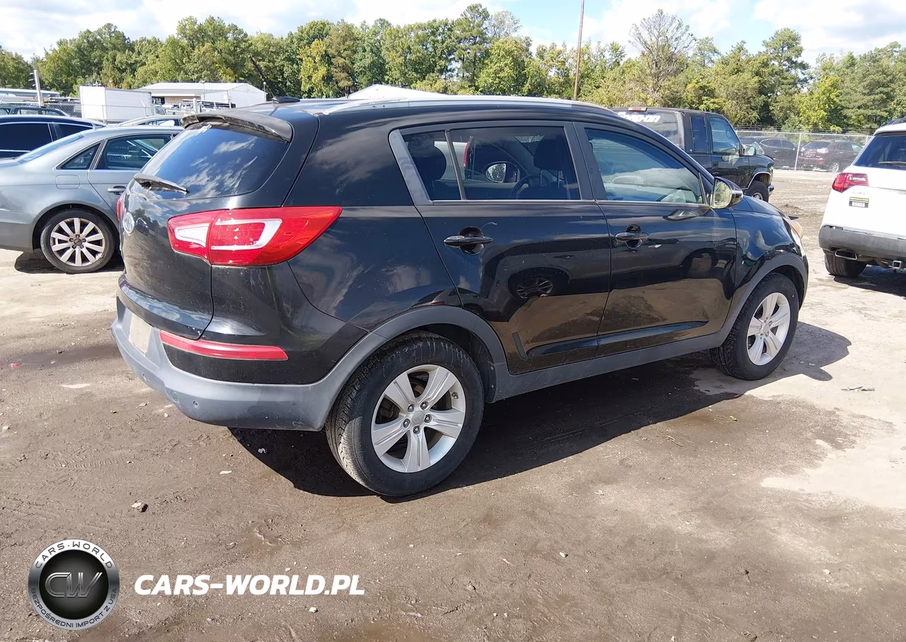2012 Kia Sportage Lx VIN:KNDPB3A23C7284679 - 4