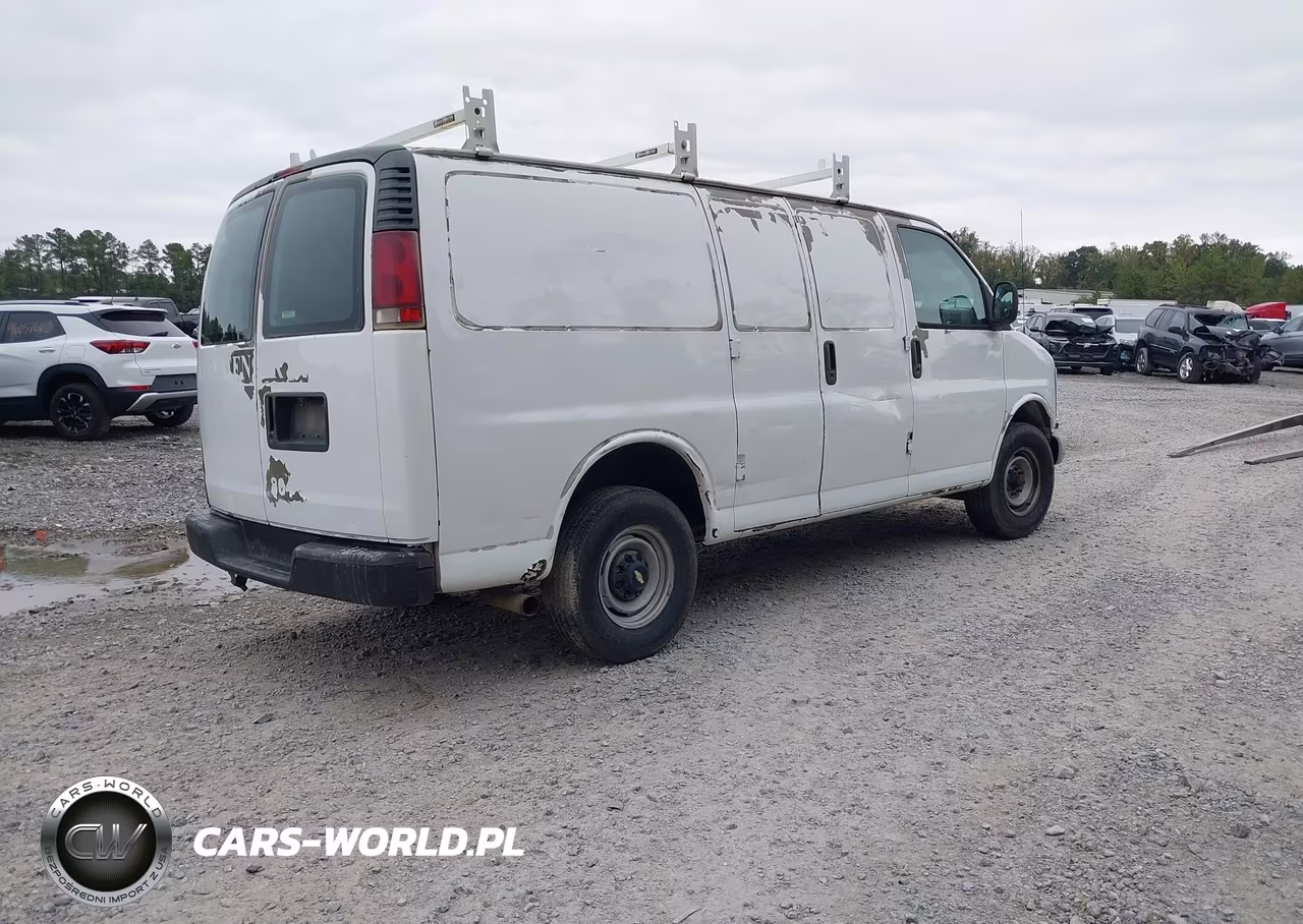 2000 Chevrolet Express VIN:1GCHG35R7Y1218935 - 4