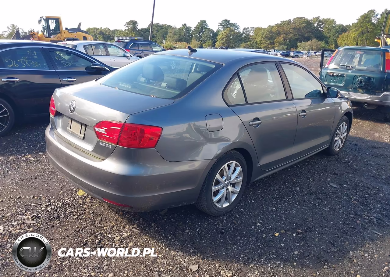 2011 Volkswagen Jetta 2.5L Se VIN:3VWDZ7AJ5BM343035 - 4