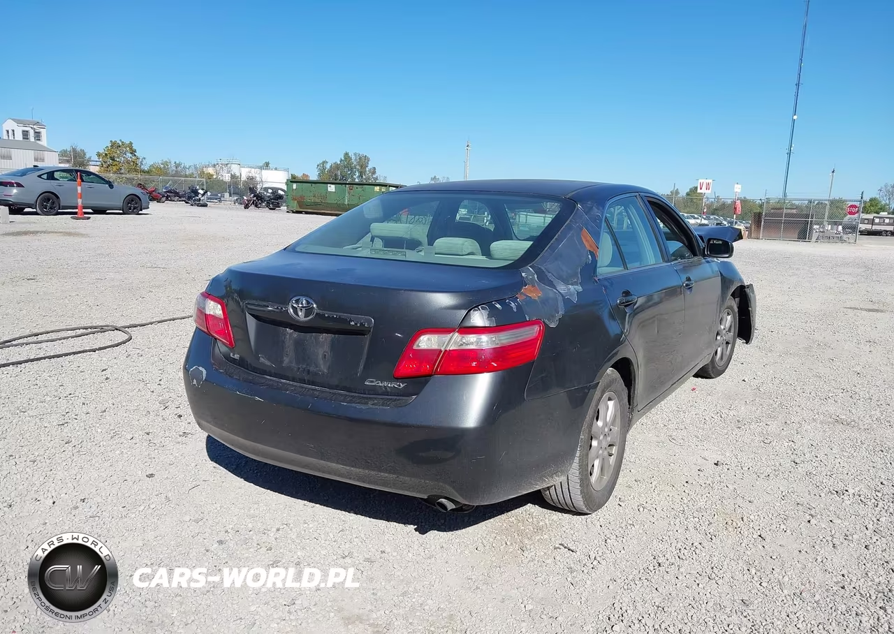 2007 Toyota Camry Le VIN:4T1BE46KX7U702609 - 4