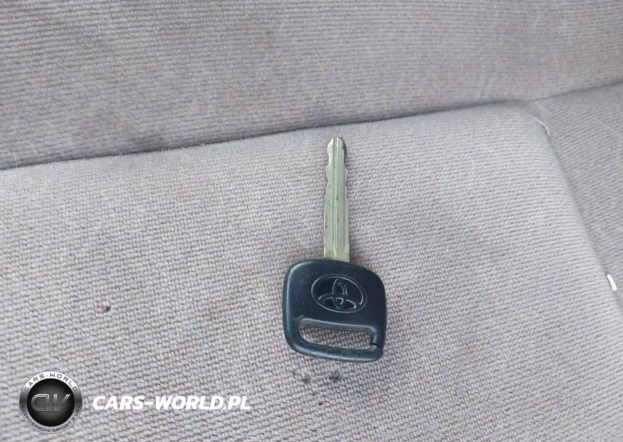 1999 Toyota Camry Le VIN:4T1BG22K5XU918842 - 11
