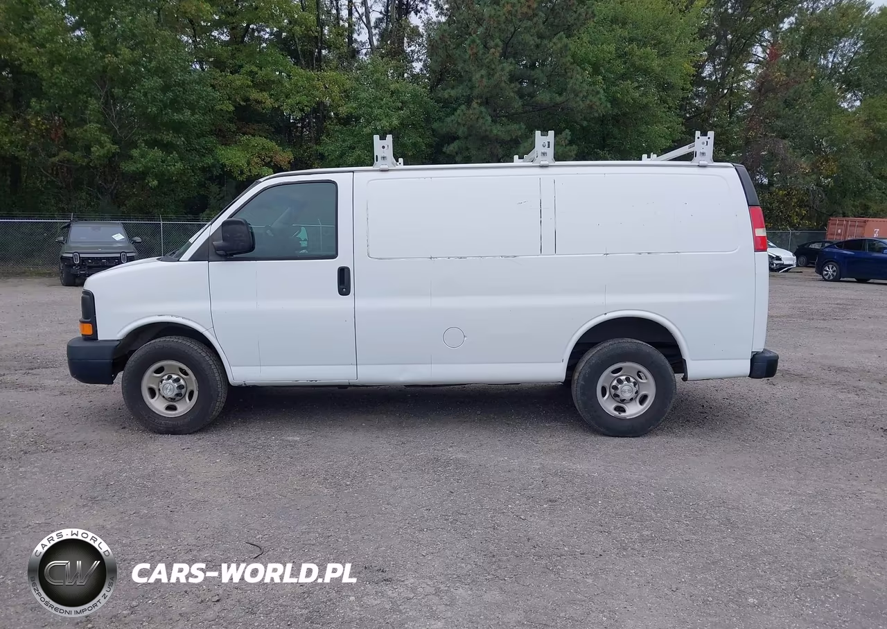 2016 Chevrolet Express 2500 Work Van VIN:1GCWGAFF1G1339720 - 14