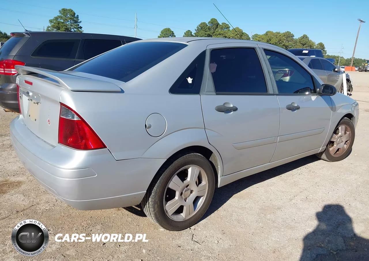 2007 Ford Focus S-Se-Ses VIN:1FAFP34N77W364202 - 4