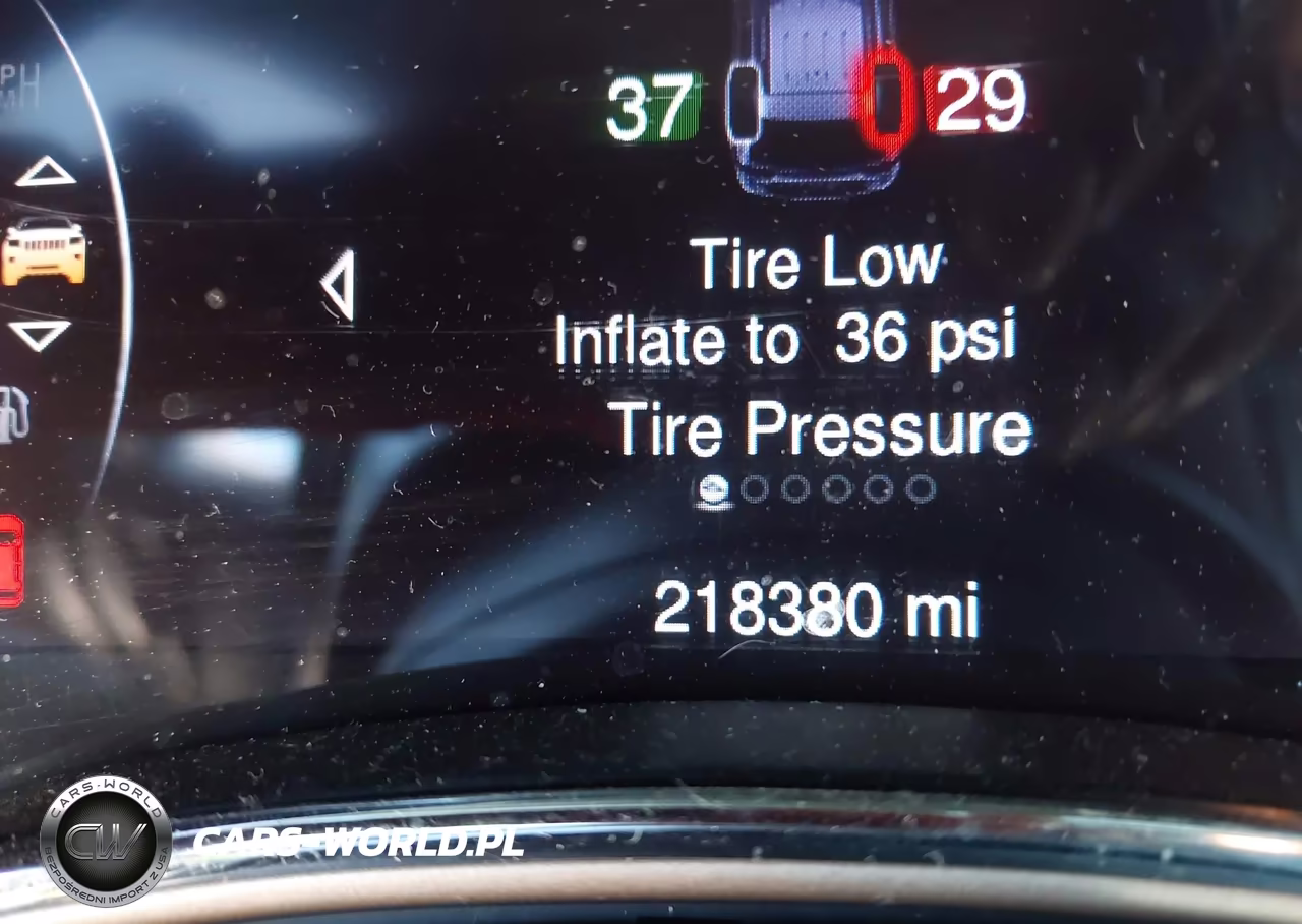 2015 Jeep Grand Cherokee Limited VIN:1C4RJEBG7FC770019 - 16