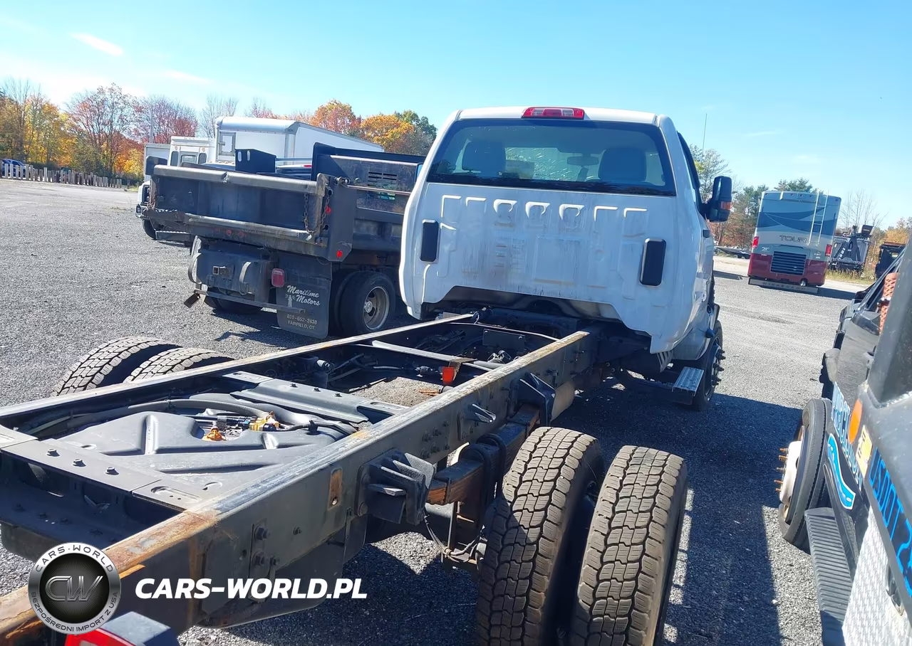 2021 Chevrolet Silverado 4500Hd 1Wt VIN:1HTKJPVM2MH675935 - 3