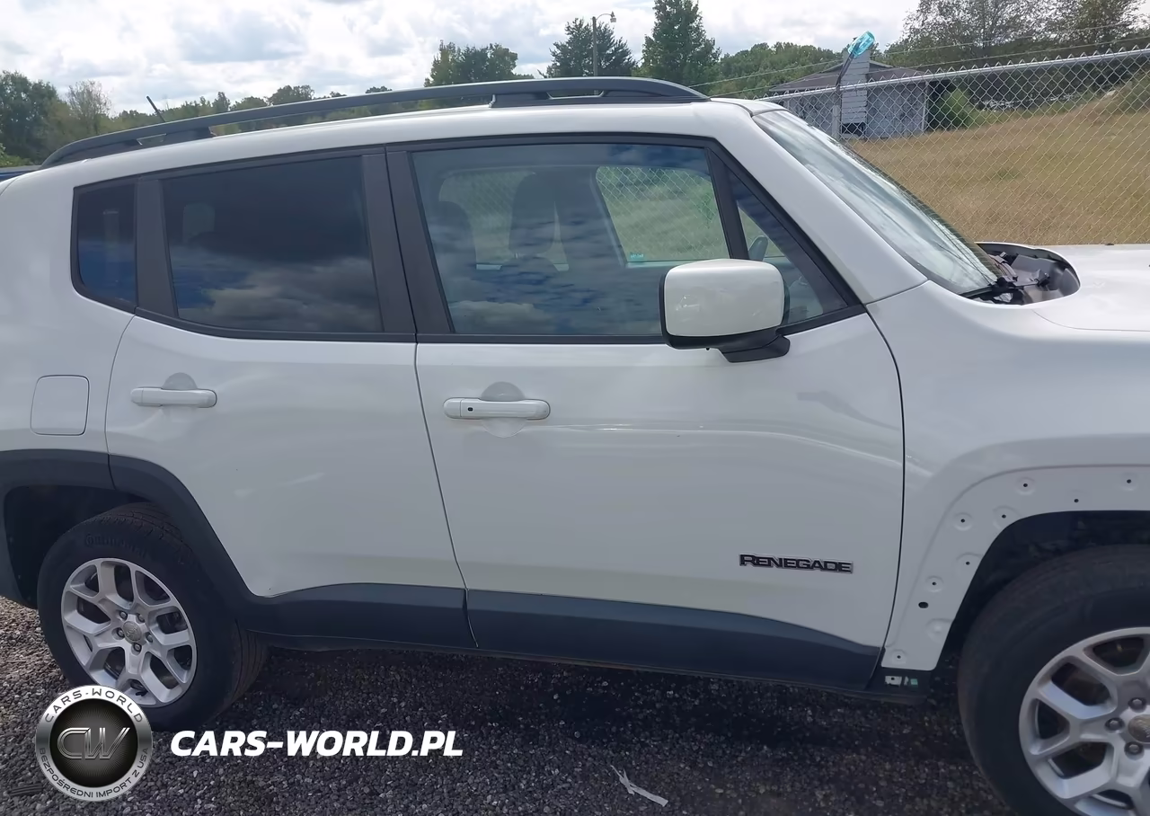 2017 Jeep Renegade Latitude 4X4 VIN:ZACCJBBBXHPG59116 - 13