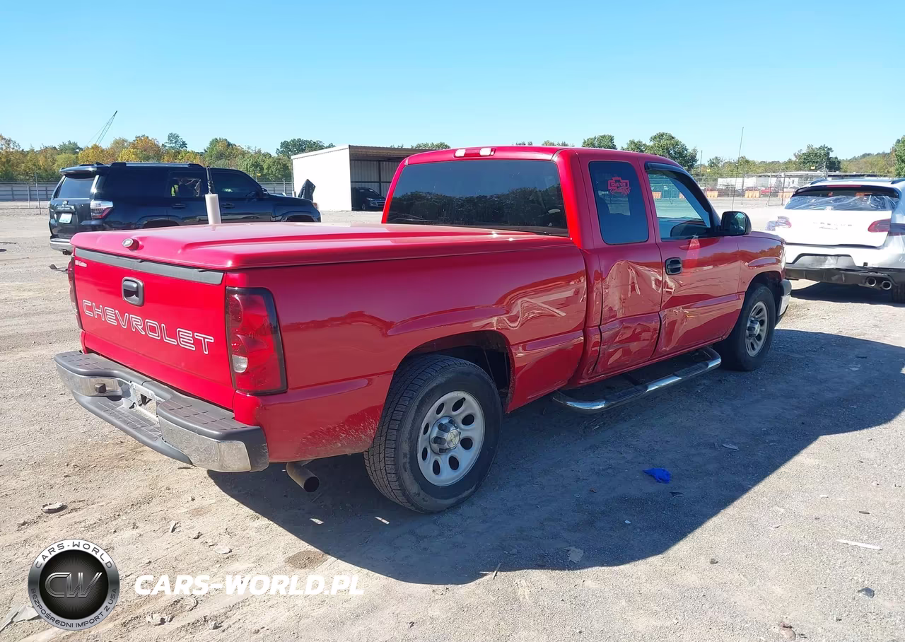 2007 Chevrolet Silverado 1500 Classic Work Truck VIN:1GCEC19X57Z118621 - 4
