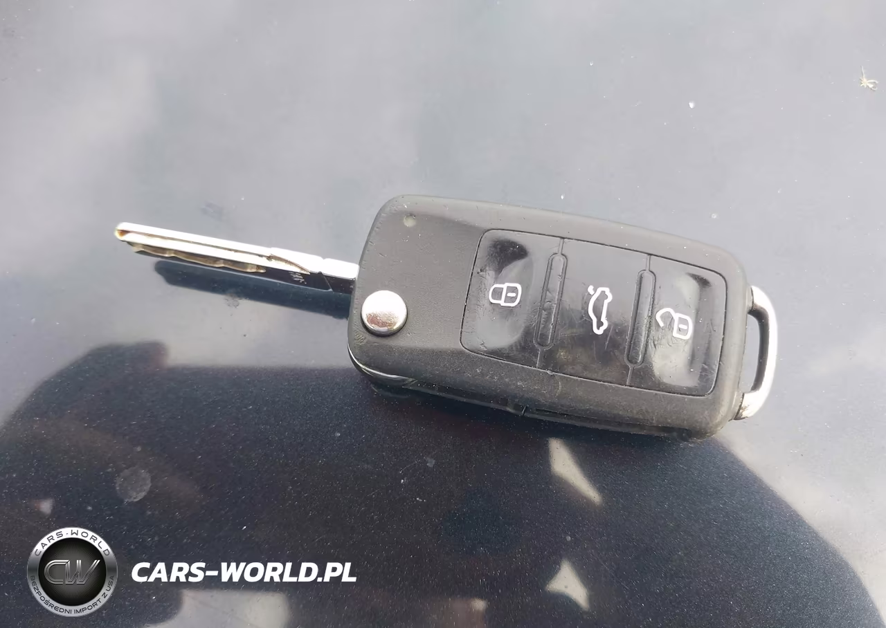2017 Volkswagen Tiguan 2.0T Wolfsburg Edition VIN:WVGRV7AX6HK003381 - 11