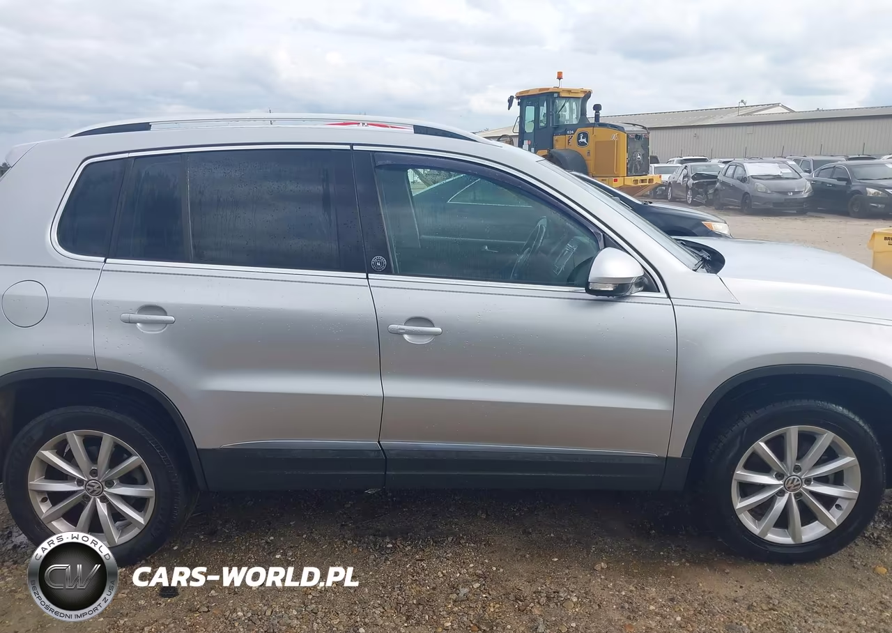 2017 Volkswagen Tiguan 2.0T Wolfsburg Edition VIN:WVGRV7AX6HK003381 - 13