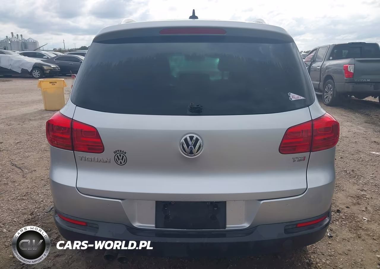 2017 Volkswagen Tiguan 2.0T Wolfsburg Edition VIN:WVGRV7AX6HK003381 - 16