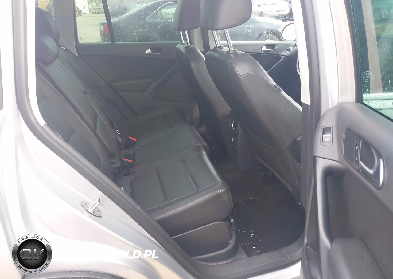 2017 Volkswagen Tiguan 2.0T Wolfsburg Edition VIN:WVGRV7AX6HK003381 - 8