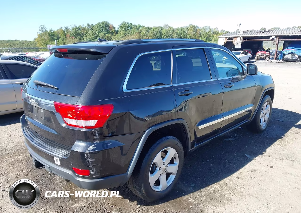 2013 Jeep Grand Cherokee Laredo VIN:1C4RJEAG7DC648551 - 4