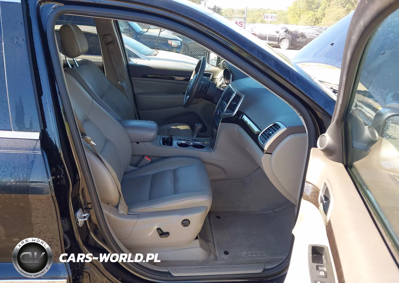 2013 Jeep Grand Cherokee Laredo VIN:1C4RJEAG7DC648551 - 5