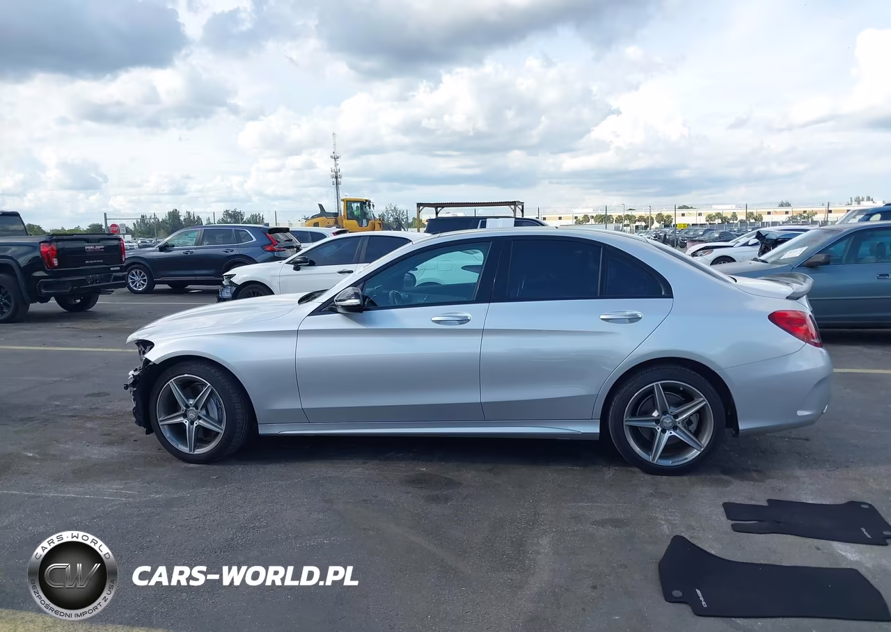 2015 Mercedes-Benz C 300 Sport VIN:55SWF4JB4FU063840 - 15