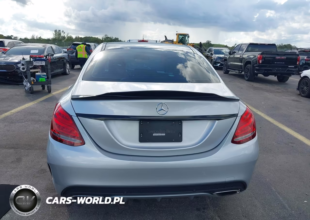 2015 Mercedes-Benz C 300 Sport VIN:55SWF4JB4FU063840 - 17