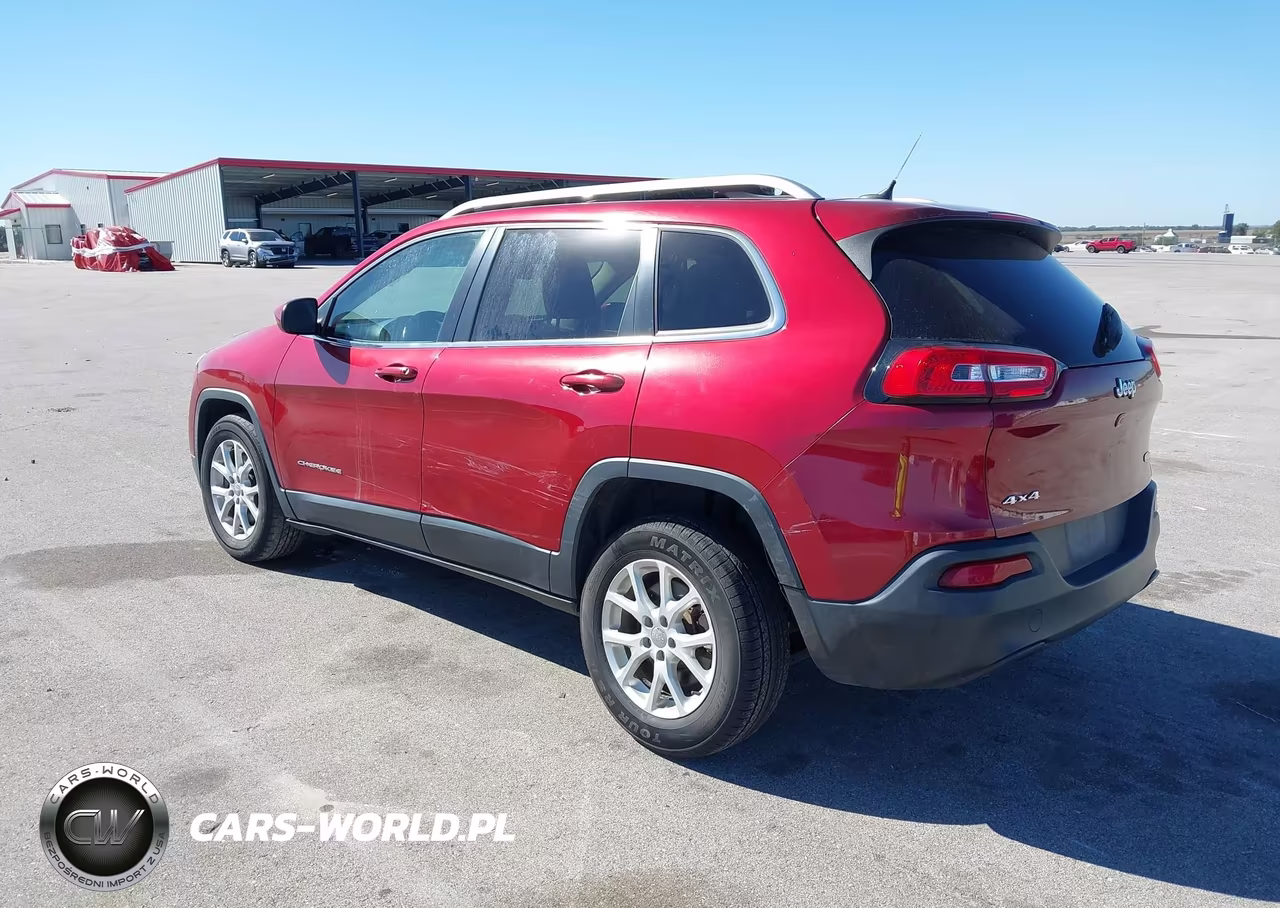 2015 Jeep Cherokee Latitude VIN:1C4PJMCB1FW679816 - 3